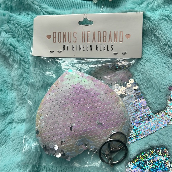 Btween, Girls Fluffy pullover, w/ matching keychain, teal, LOVE, size 12 - Picture 4 of 4